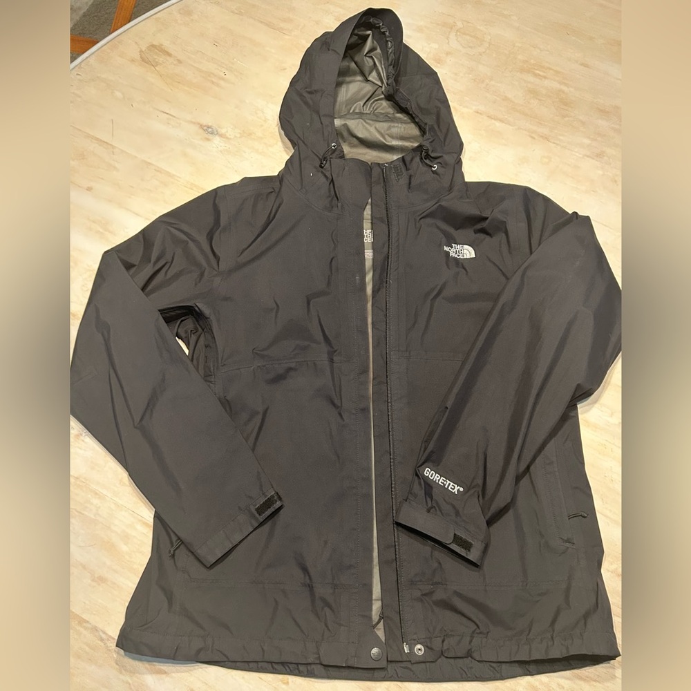 Women’s north face shell black xl